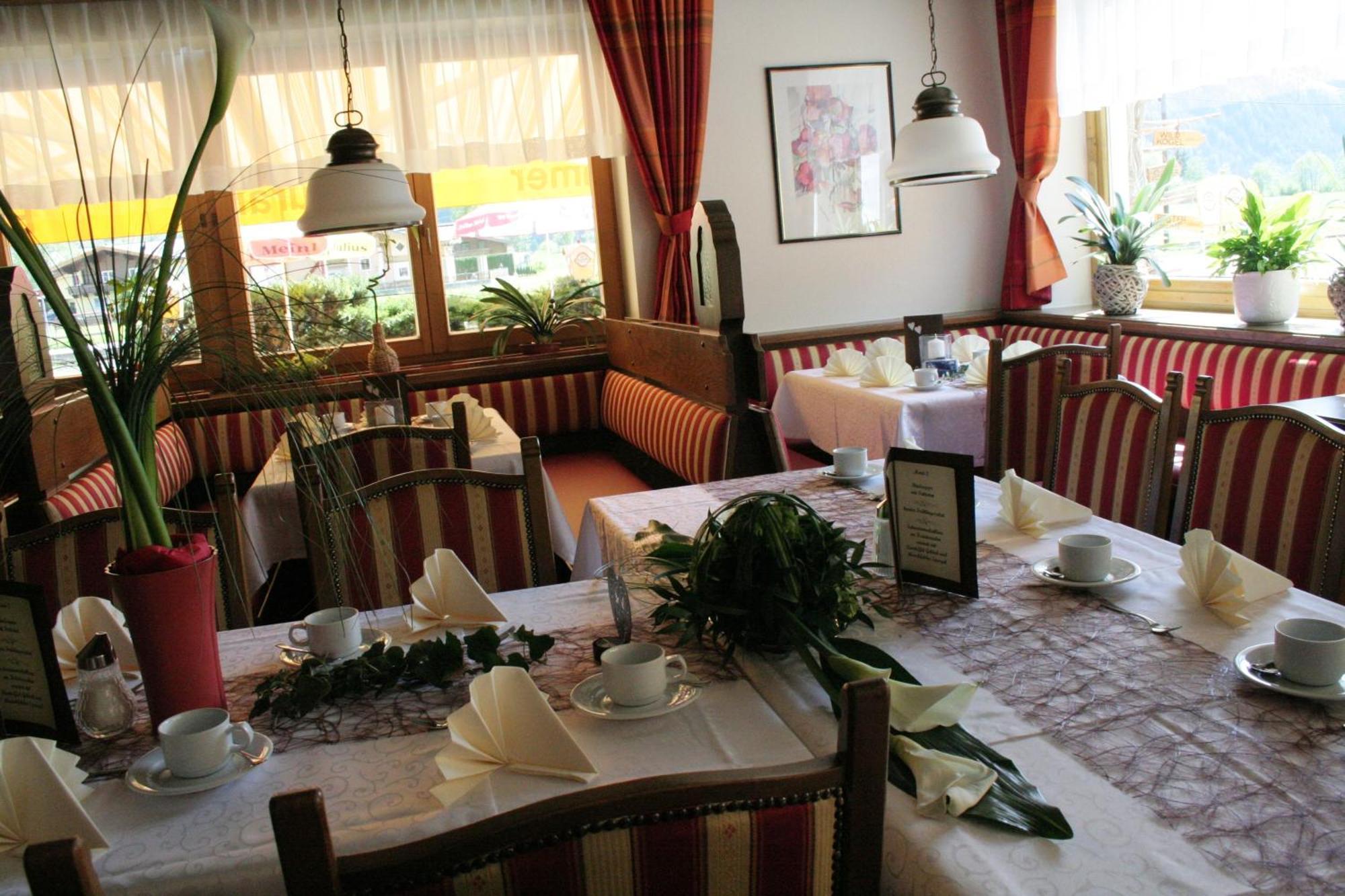 Hotel Gasthof Schweizerhaus Штульфельден Экстерьер фото