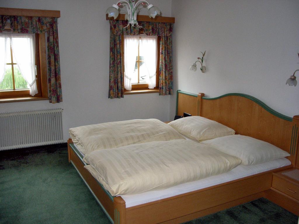 Hotel Gasthof Schweizerhaus Штульфельден Номер фото